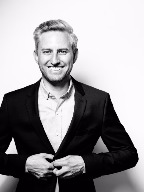 Na, ist es mal wieder Zeit für neue Portraits?
Wie lange nutzt du dein aktuelles Foto schon?